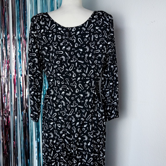 Black 90’s Wide Leg Romper - Picture 9 of 9